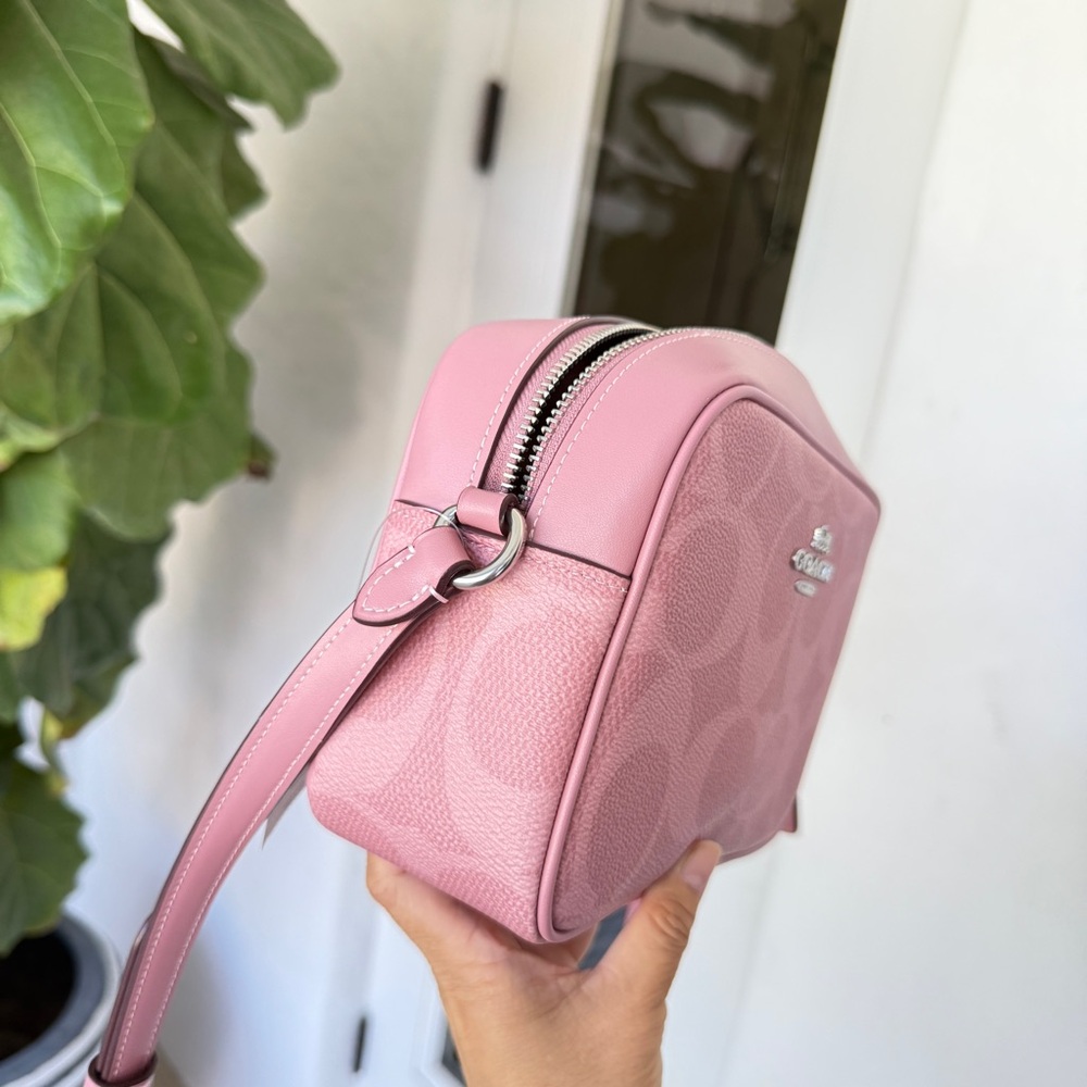 Last 2 ‼️Coach Jamie Camera Bag In Maxi Signature Canvas CCK73 Dusty Pink - Picture 8 of 15